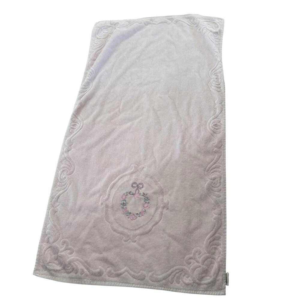 Vintage Canon Pink Purple Bath Towel Heavy Wear 23 1/2” X 42” Embroidered Design